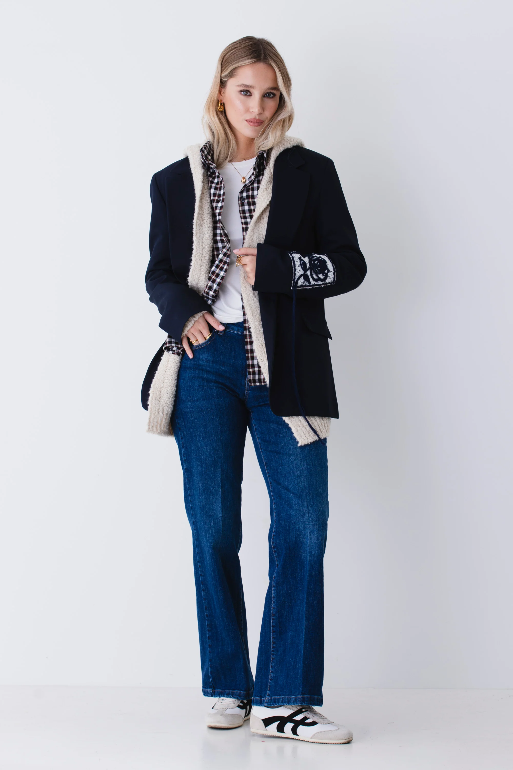 Blazer ad un petto con spilla e ricamo - FW26 - Image 4