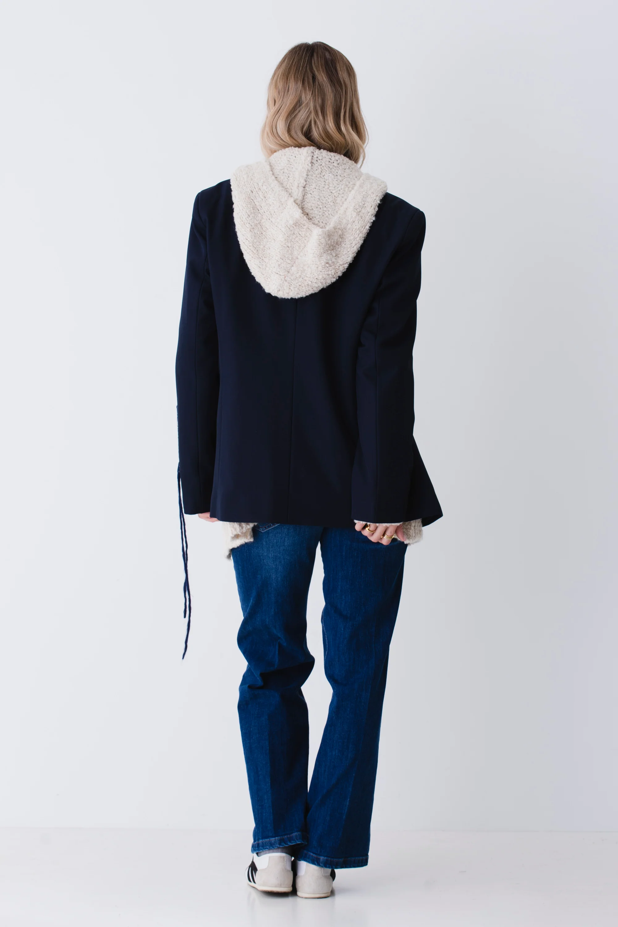 Blazer ad un petto con spilla e ricamo - FW26 - Image 5