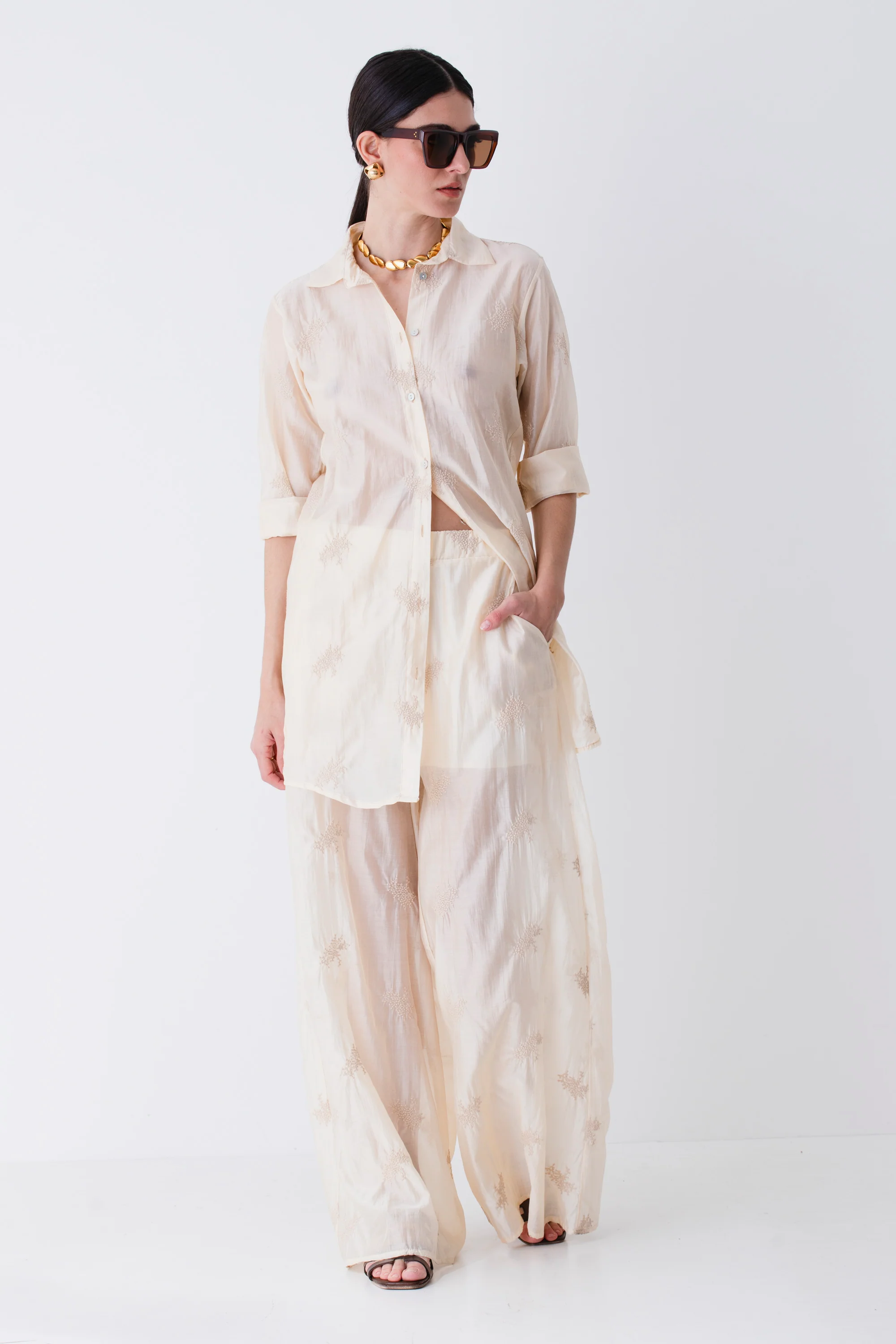 Camicia lunga con ricami - PE25 - Image 3