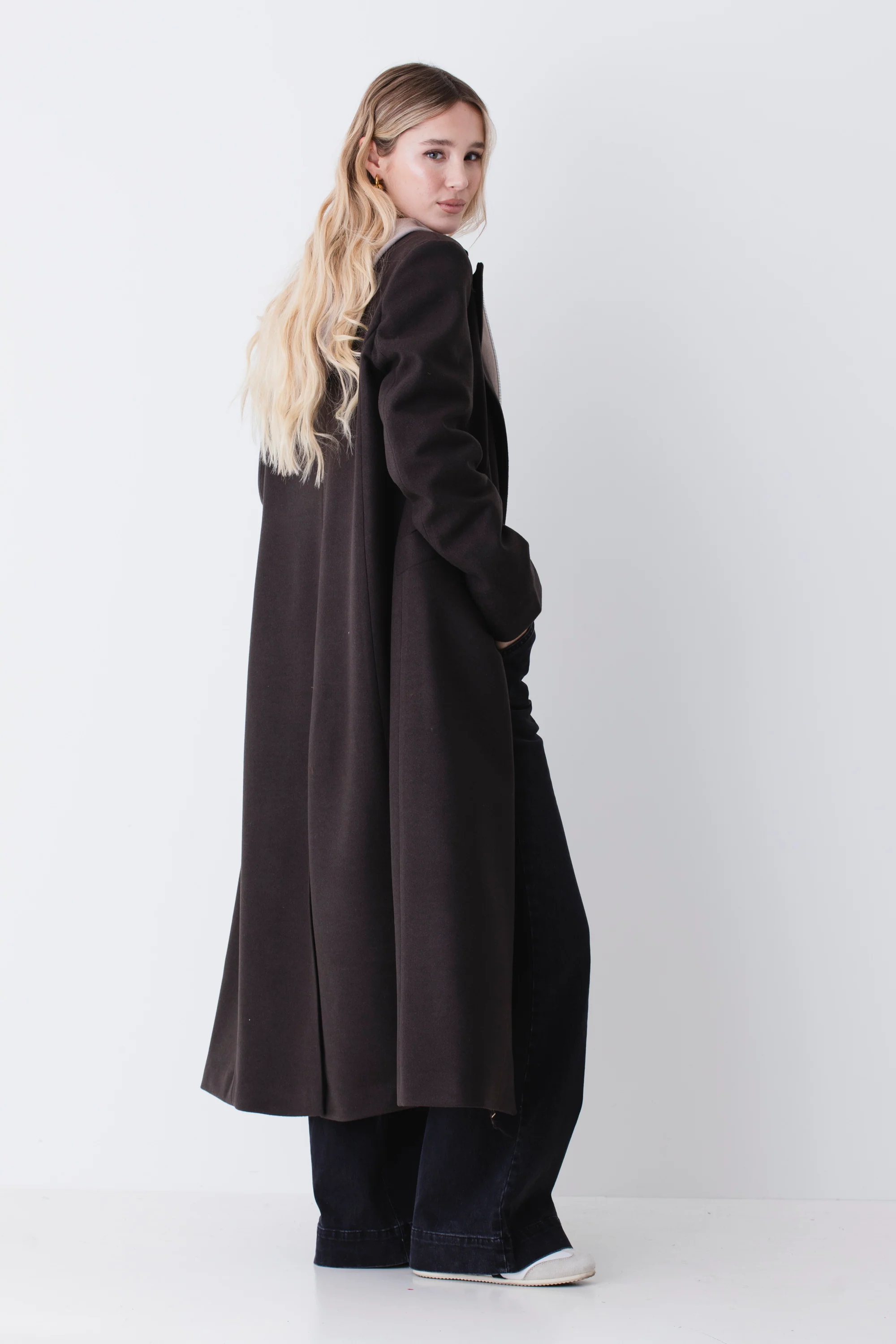 Cappotto lungo ad un petto in tessuto misto lana - FW26 - Image 2