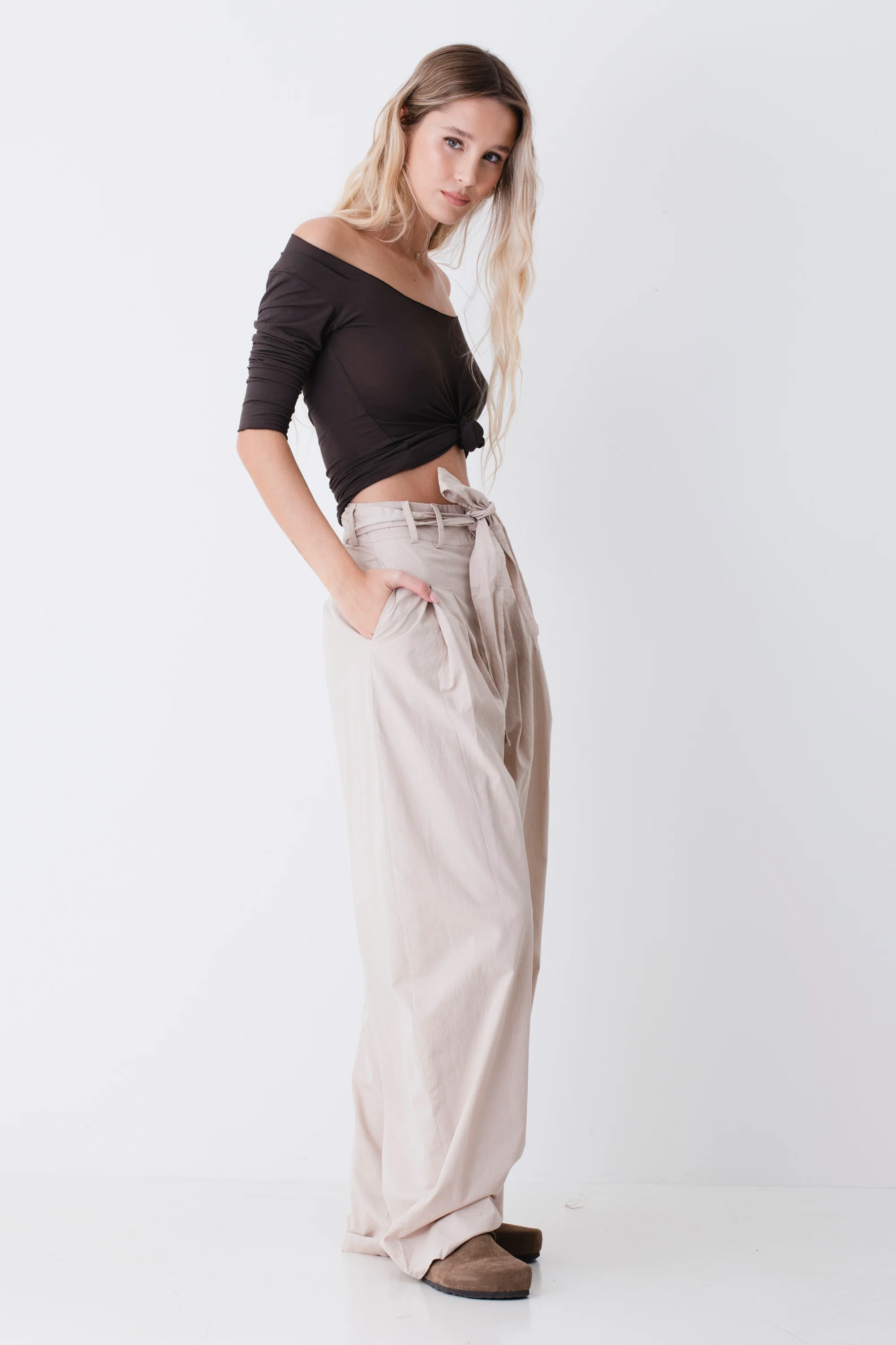 Pantalone carrot con fiocco in cotone - PE26 - Image 5