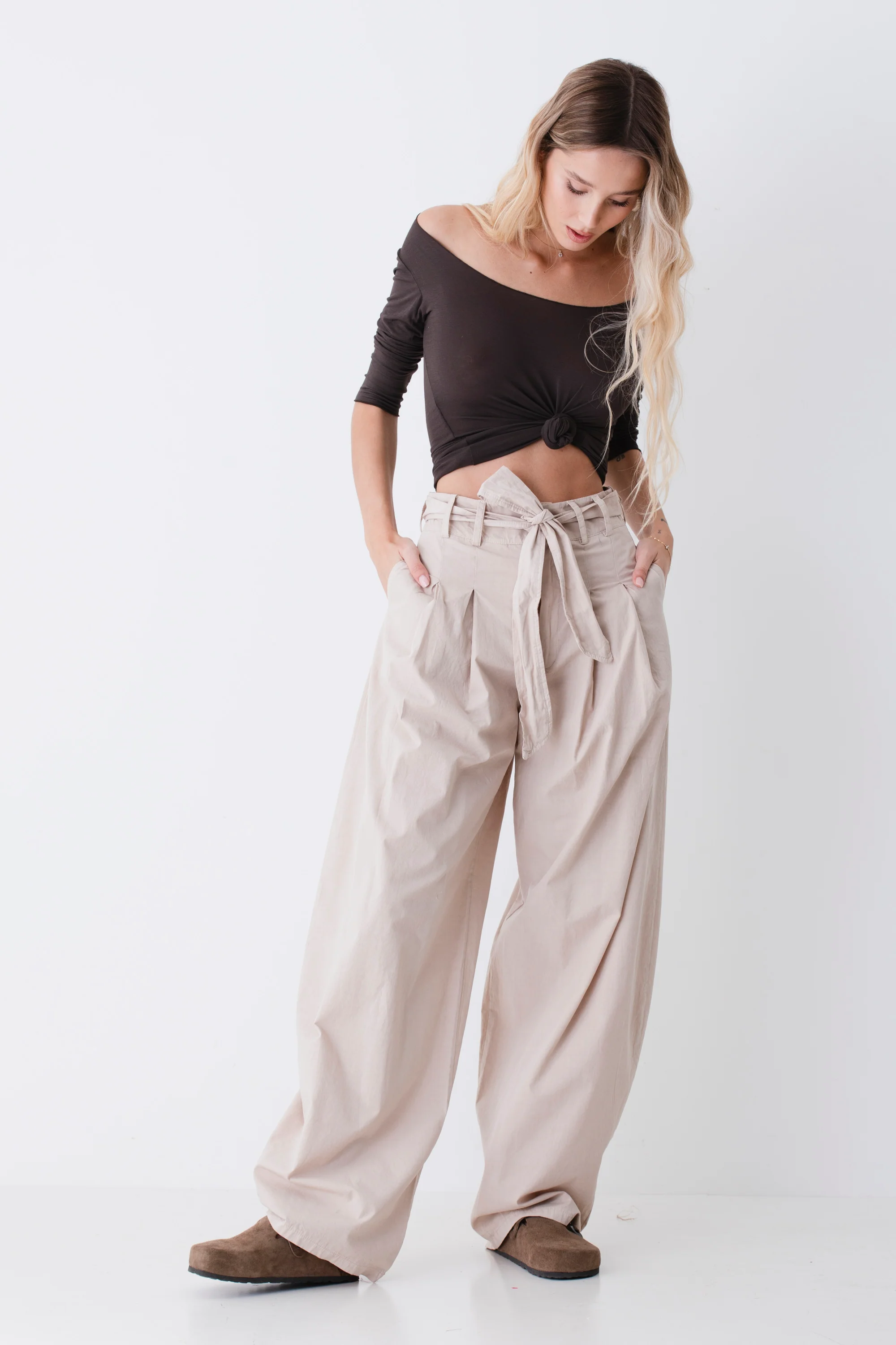 Pantalone carrot con fiocco in cotone - PE26 - Image 6