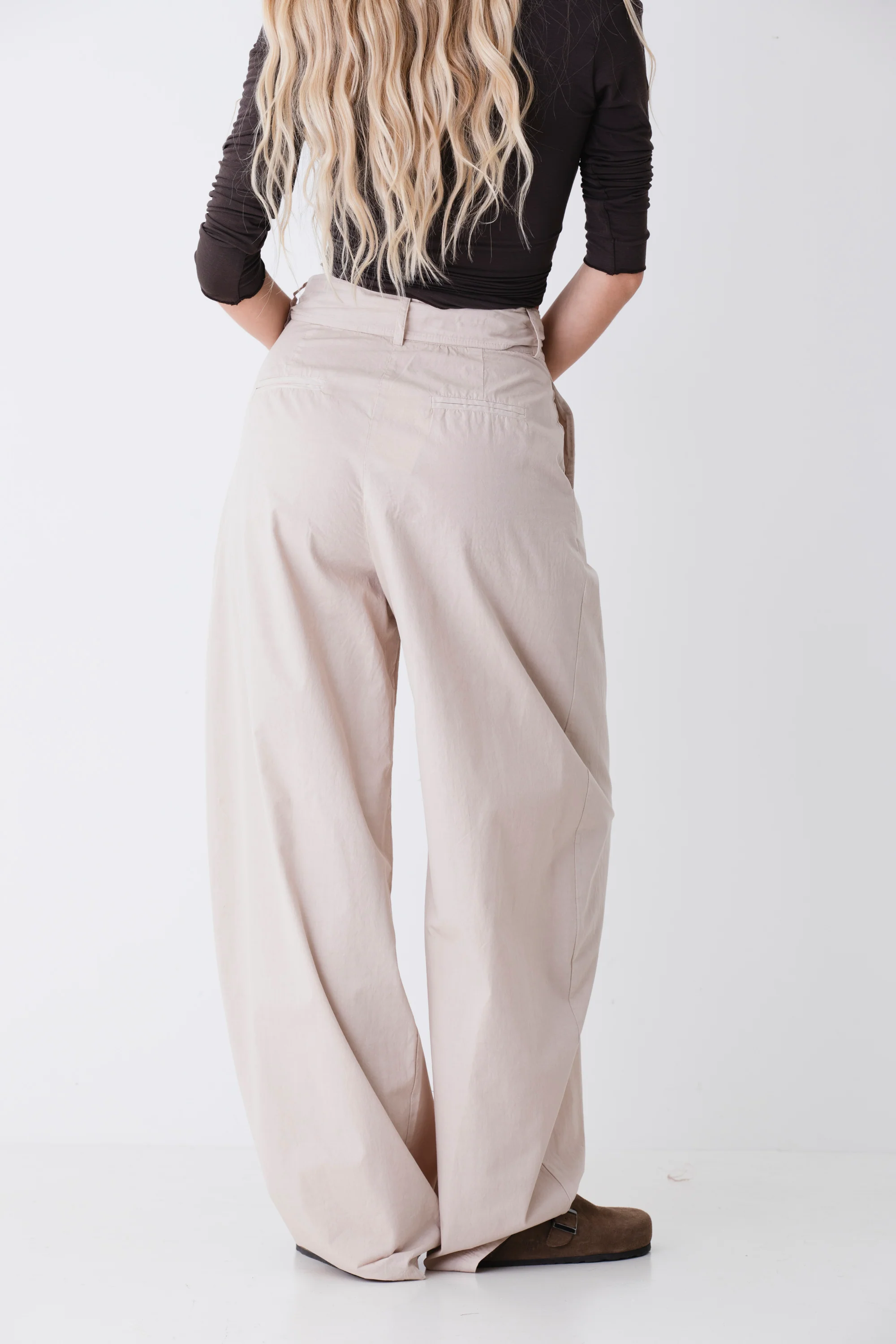 Pantalone carrot con fiocco in cotone - PE26 - Image 8