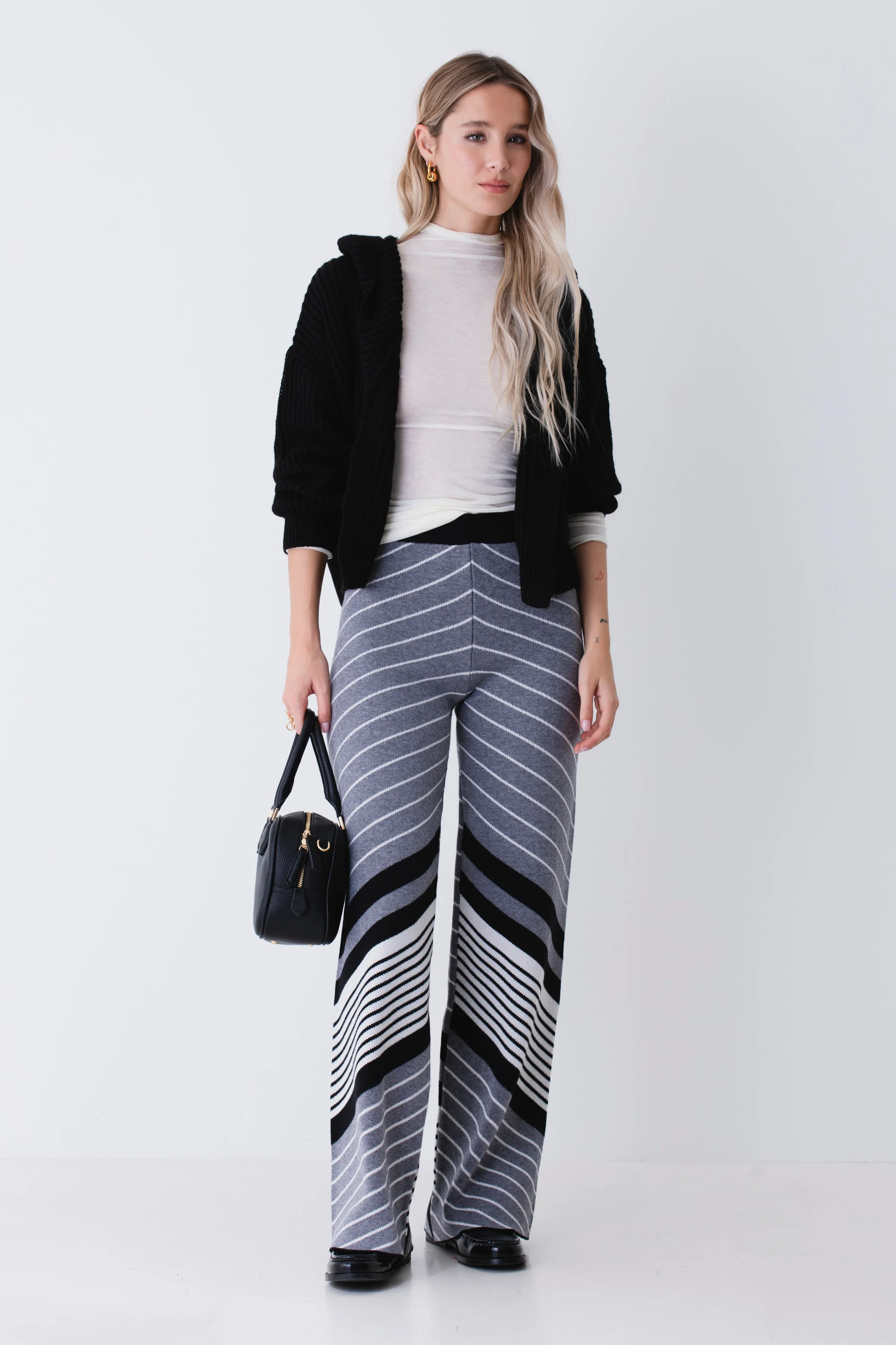 Pantalone palazzo in maglia jacquard a righe oblique - FW26