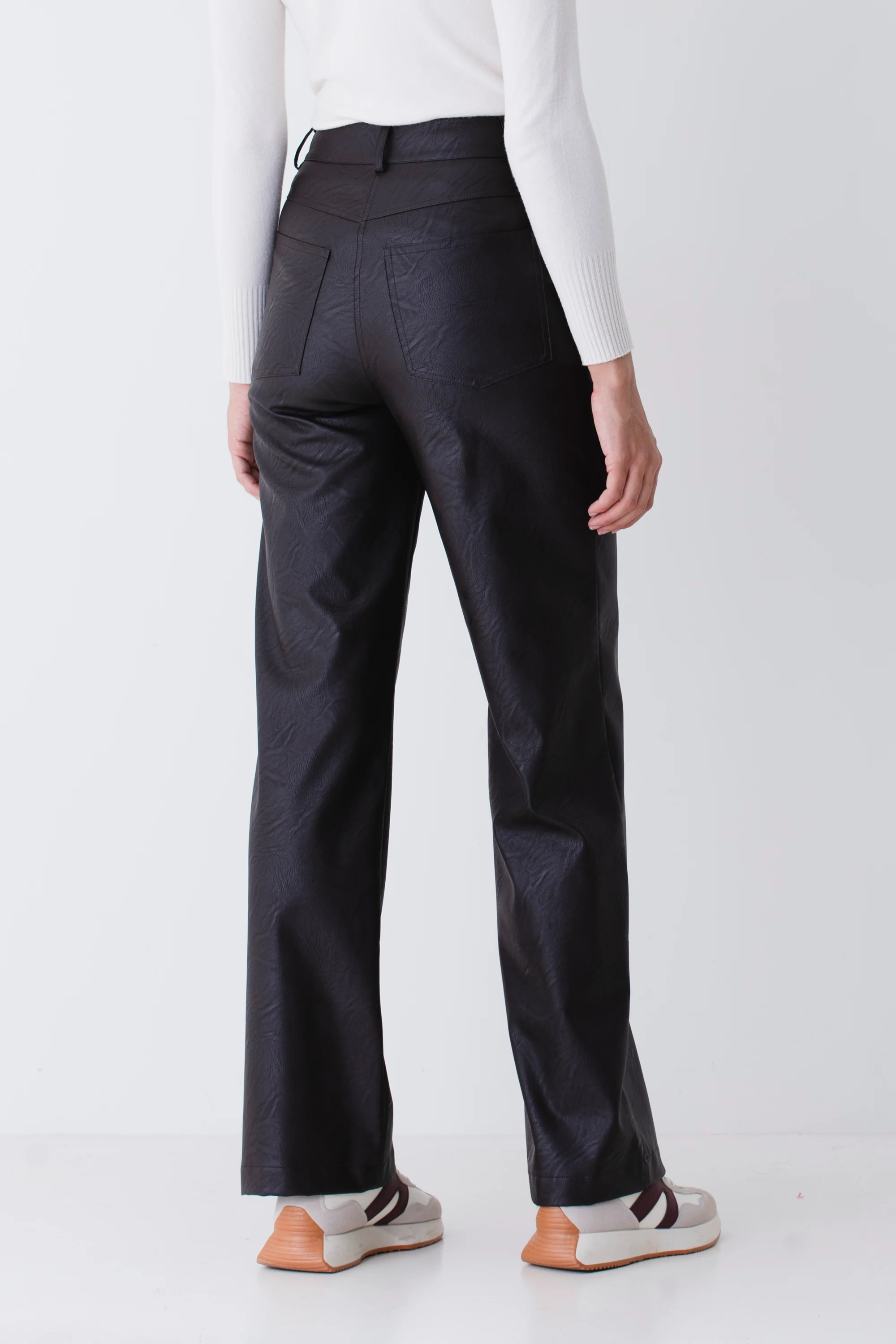 Pantalone palazzo in similpelle - FW26 - Image 4