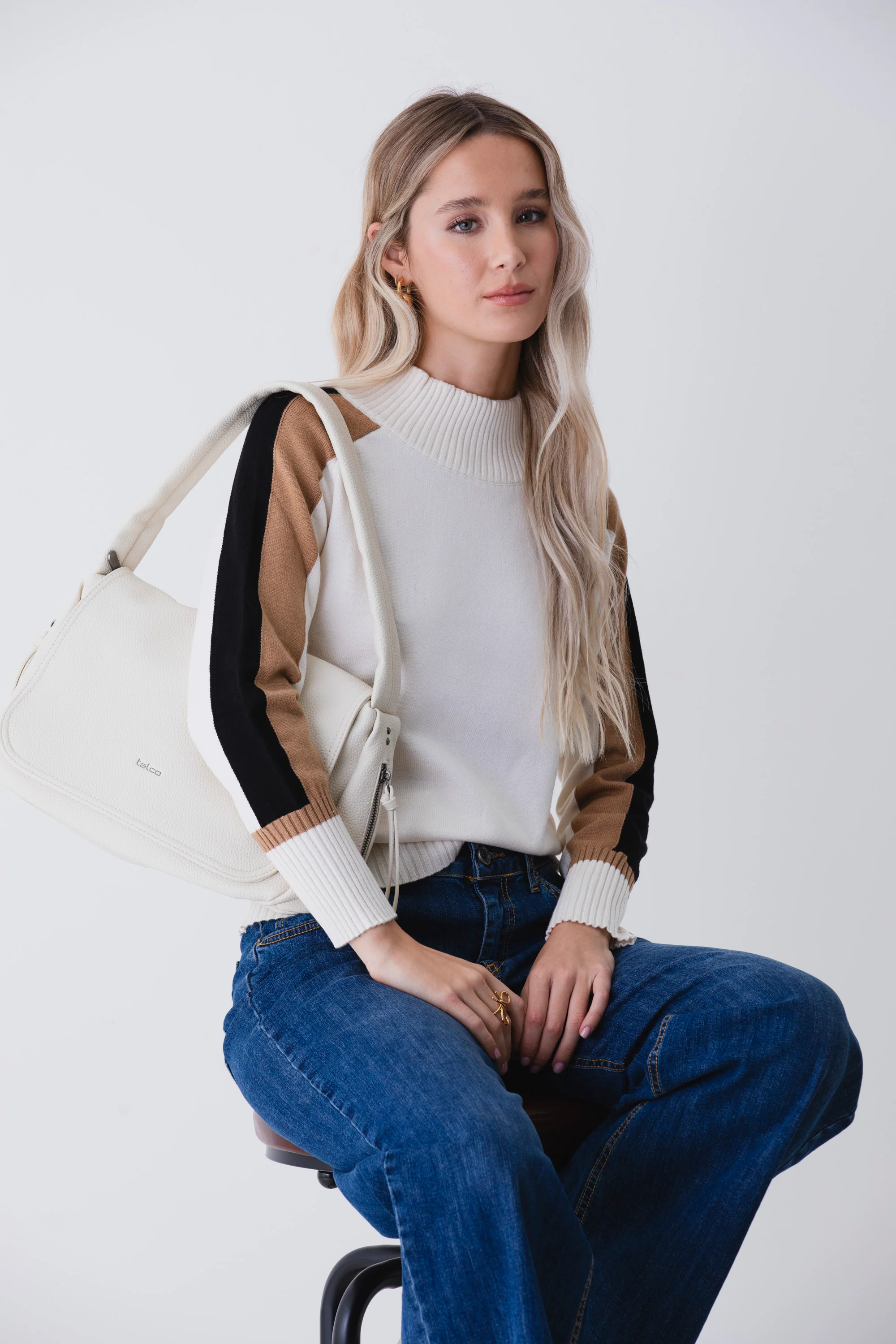 Pullover in maglia con bande a contrasto sulle maniche - FW26