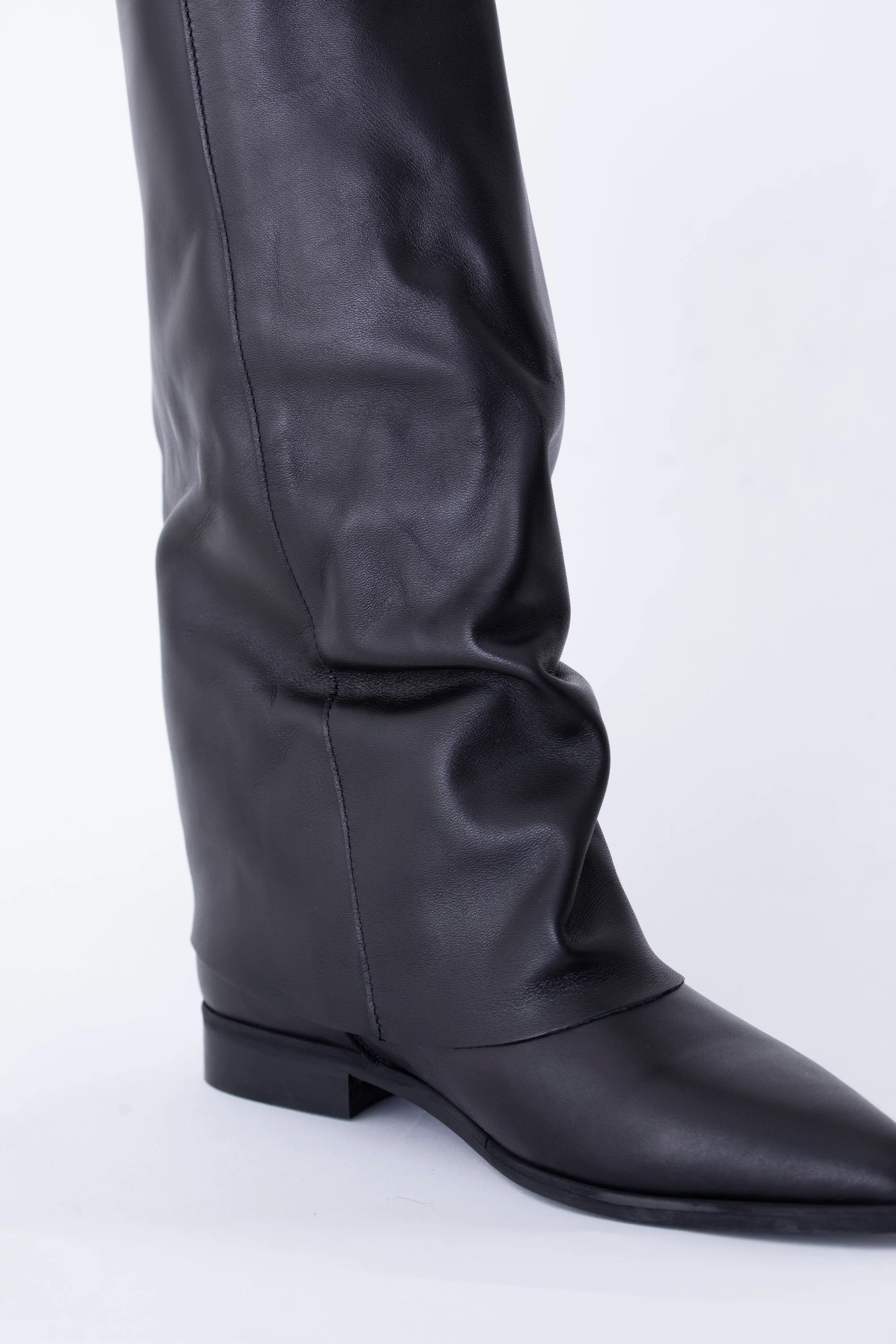 Stivale con risvolto in pelle - FW26 - Image 4