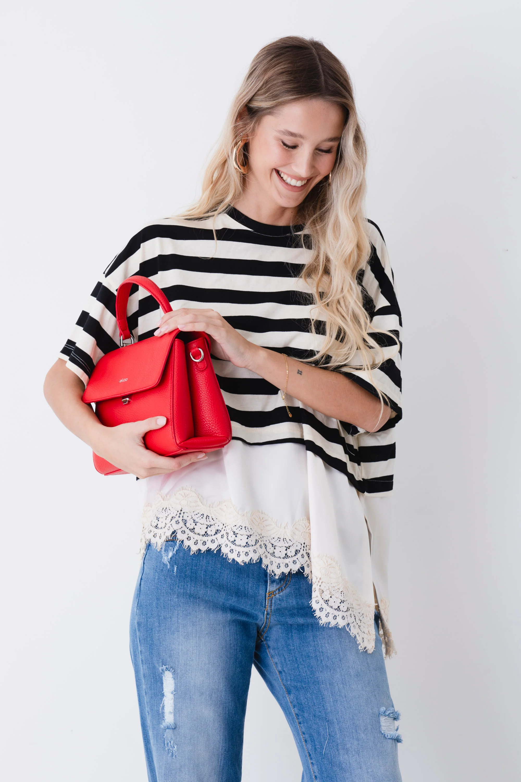 T-shirt a righe con inserto in raso e pizzo - PE26